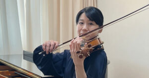 violin-teacher
